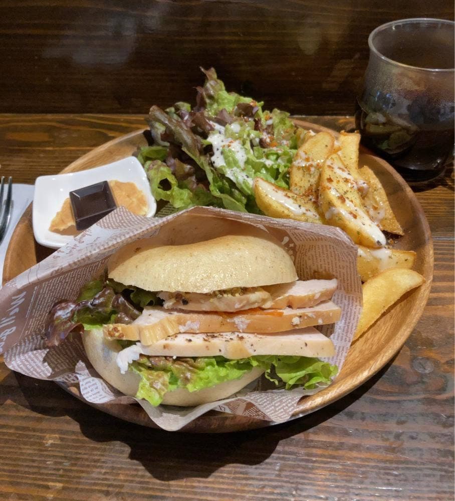 トモエベーグル