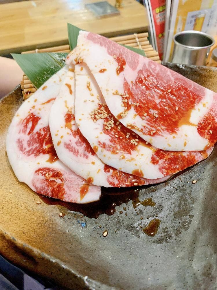 焼肉ホルモンジンギスカン酒場 れもん