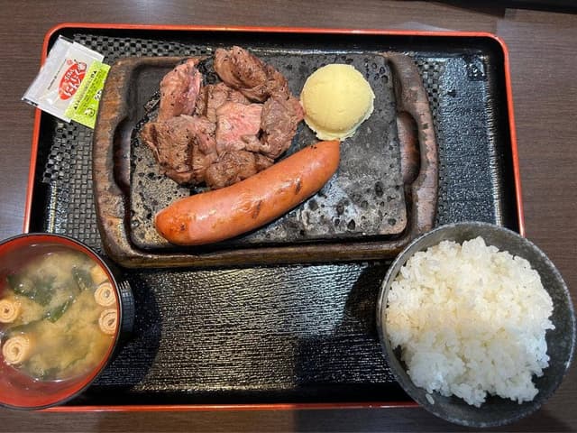 感動の肉と米 東浦店 - サブ画像1