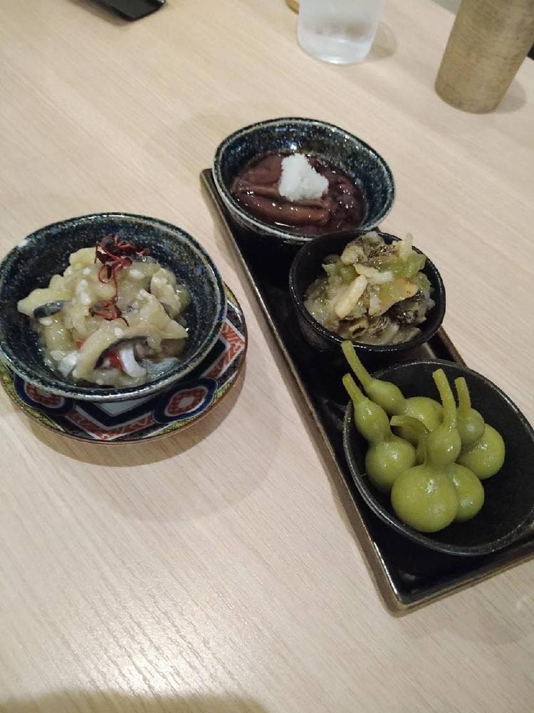 日本酒バル しずく