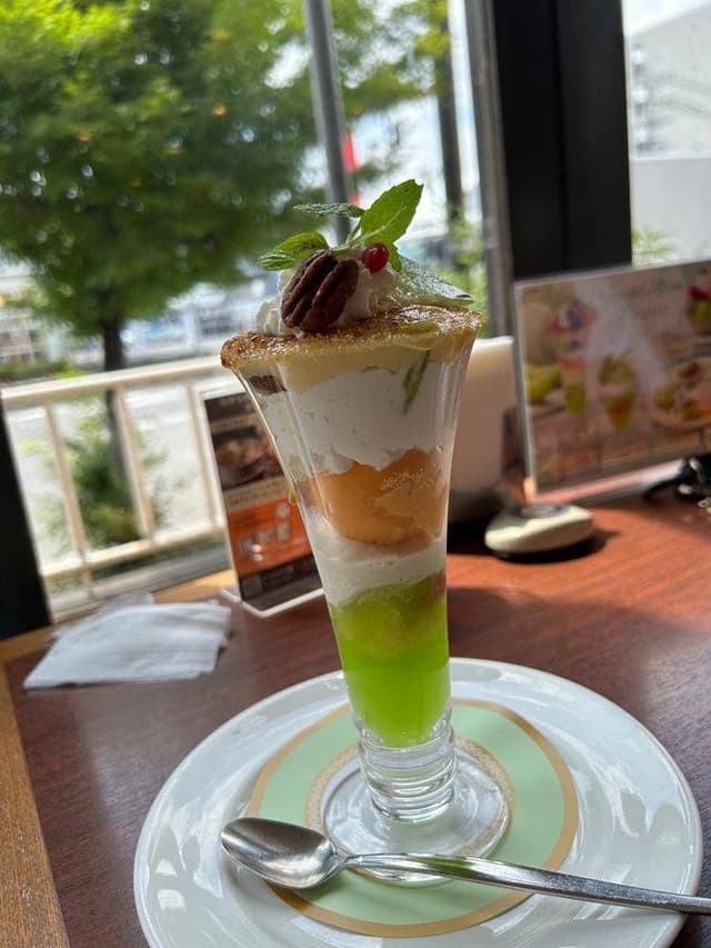 ロイヤルホスト 厚木栄町店 - サブ画像1