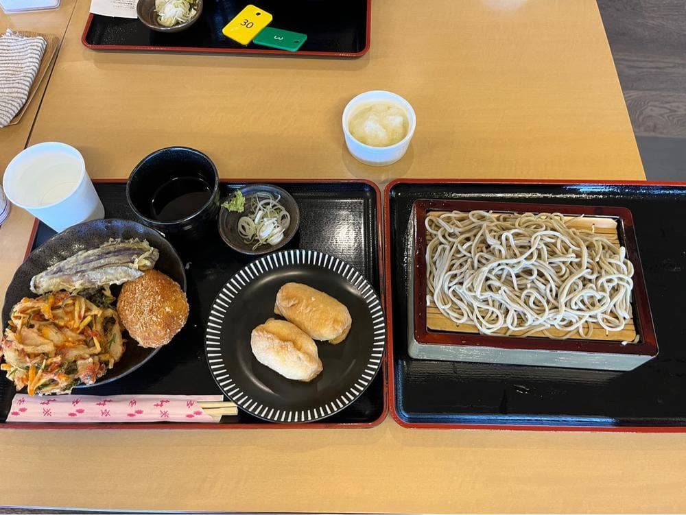秀じいのそば食堂