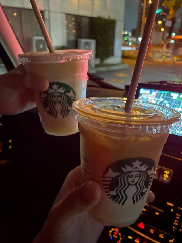 スターバックス コーヒー 堺フェニックス通り利晶の杜店 - サブ画像1