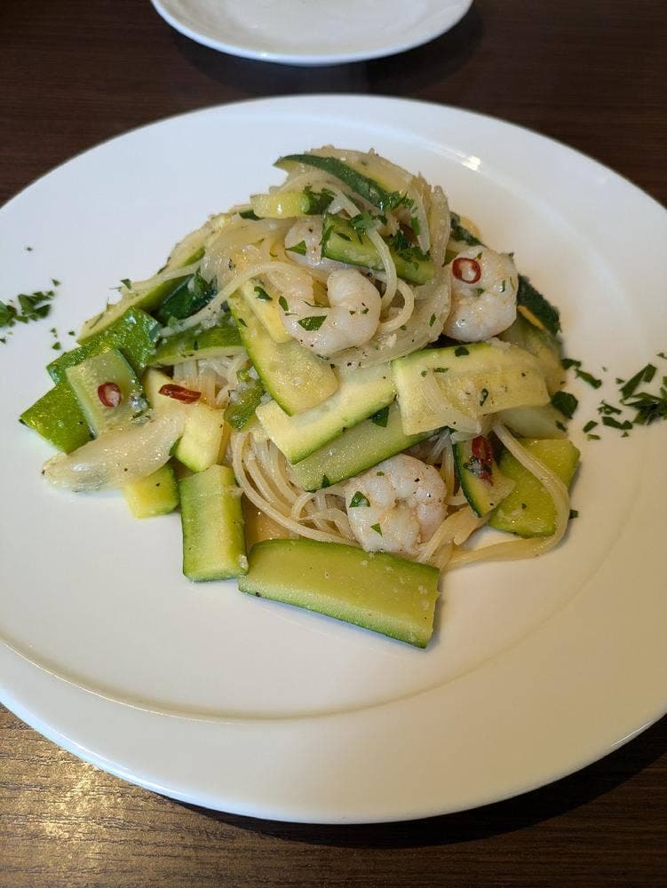 Dining cafe プティポワ