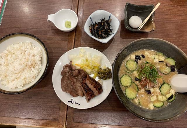 牛たん炭焼 利久 イオンモール岡崎店 - サブ画像2