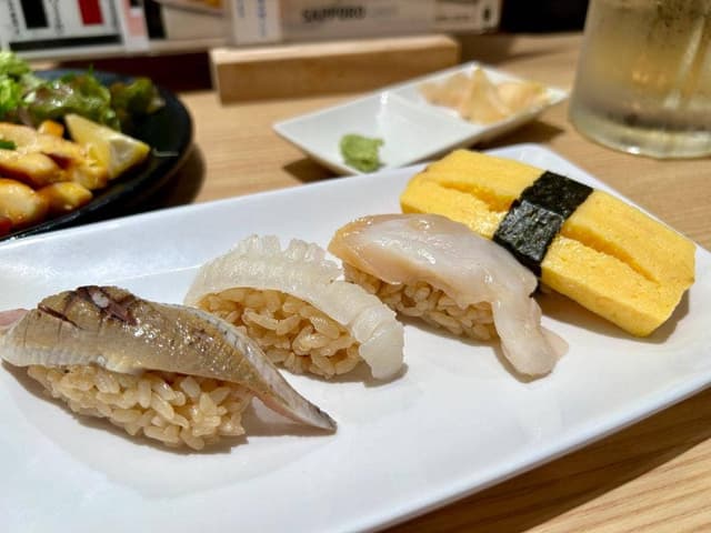 超速鮮魚寿司 羽田市場 博多駅地下街店 - サブ画像1