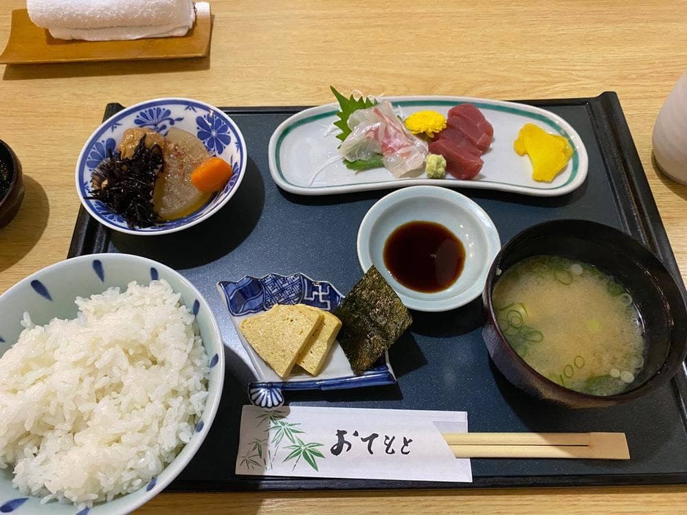 諒麿