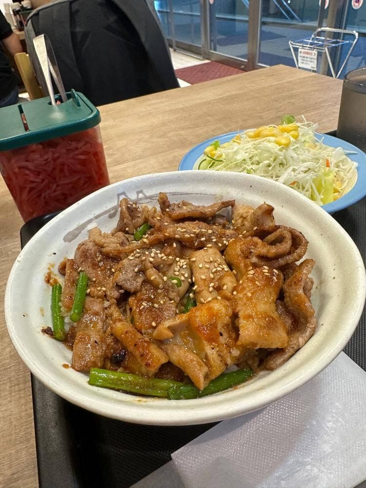 松屋 三鷹店