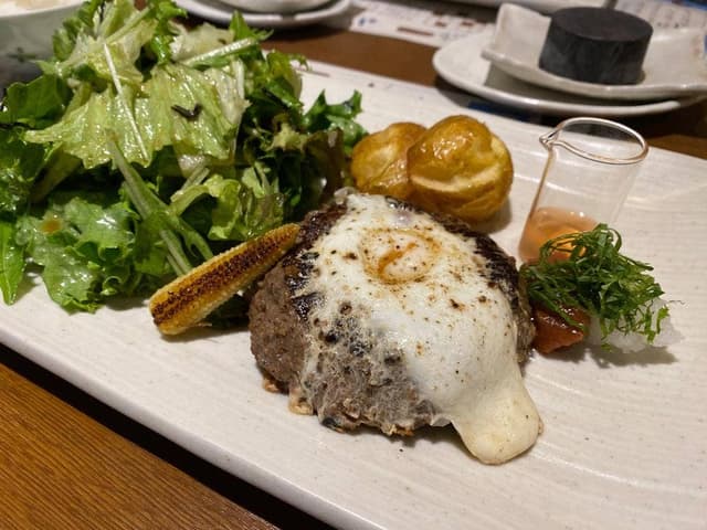 Hamburg Steak North Continent 宮の森本店 - サブ画像1