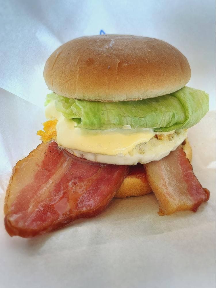 ラッキーズ 鹿子前店