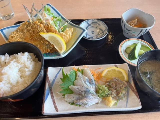 魚がし食堂 はま蔵 - サブ画像2