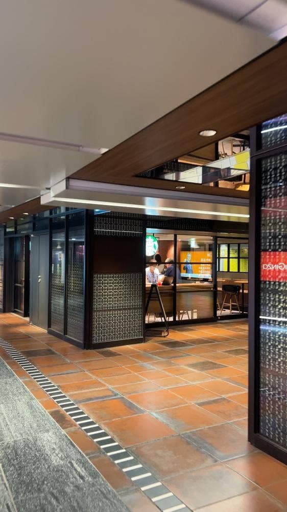 スターバックス コーヒー エチカフィット銀座店 - サブ画像1