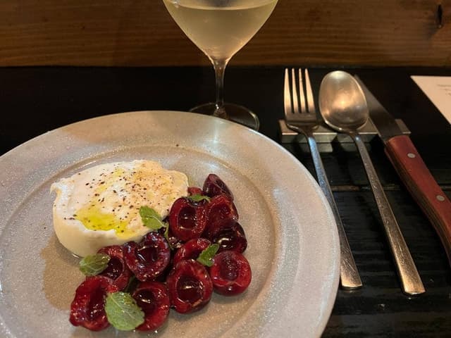 nature wine & pub under - サブ画像1