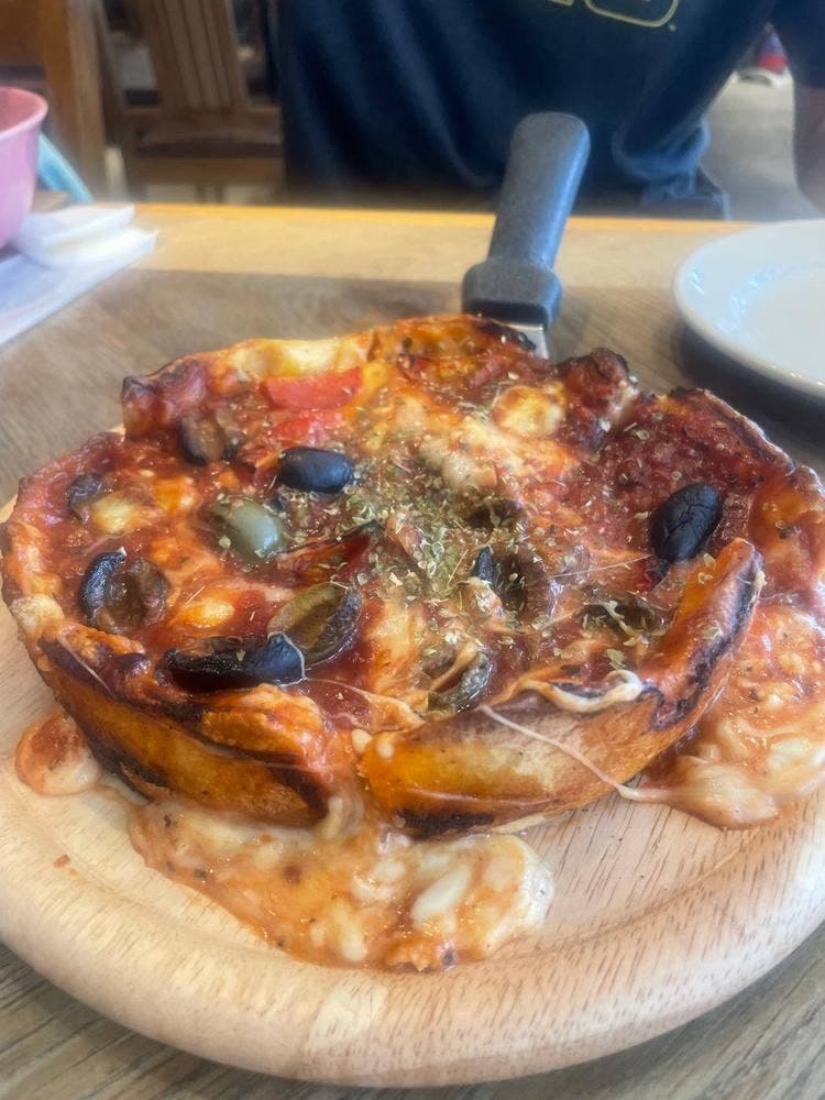 ブッチャー・リパブリック 豊洲 シカゴピザ&グリル