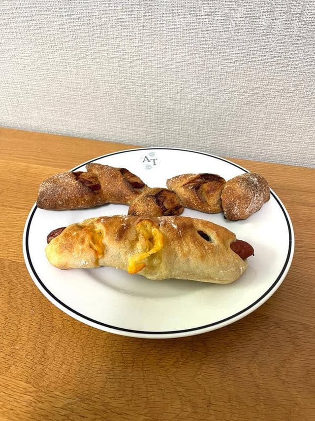 根津のパン - サブ画像1