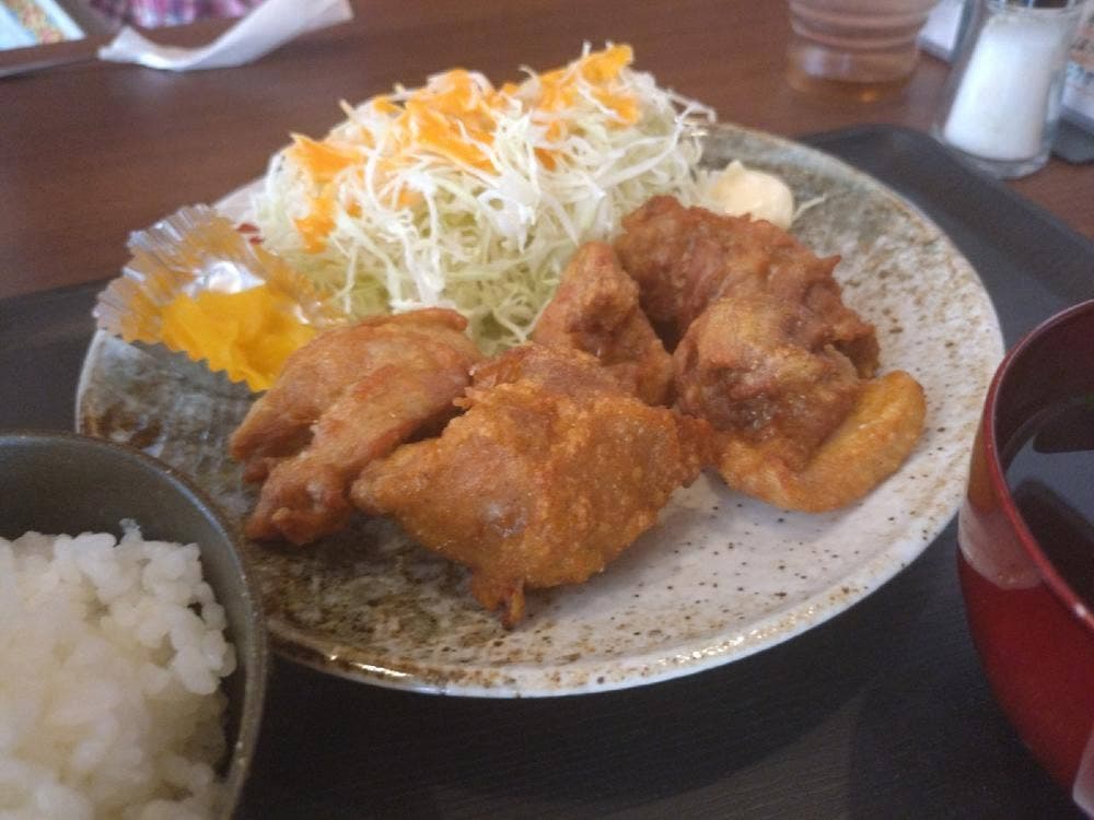 喫茶モアイ