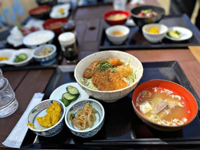 鶴亀食堂 - サブ画像1