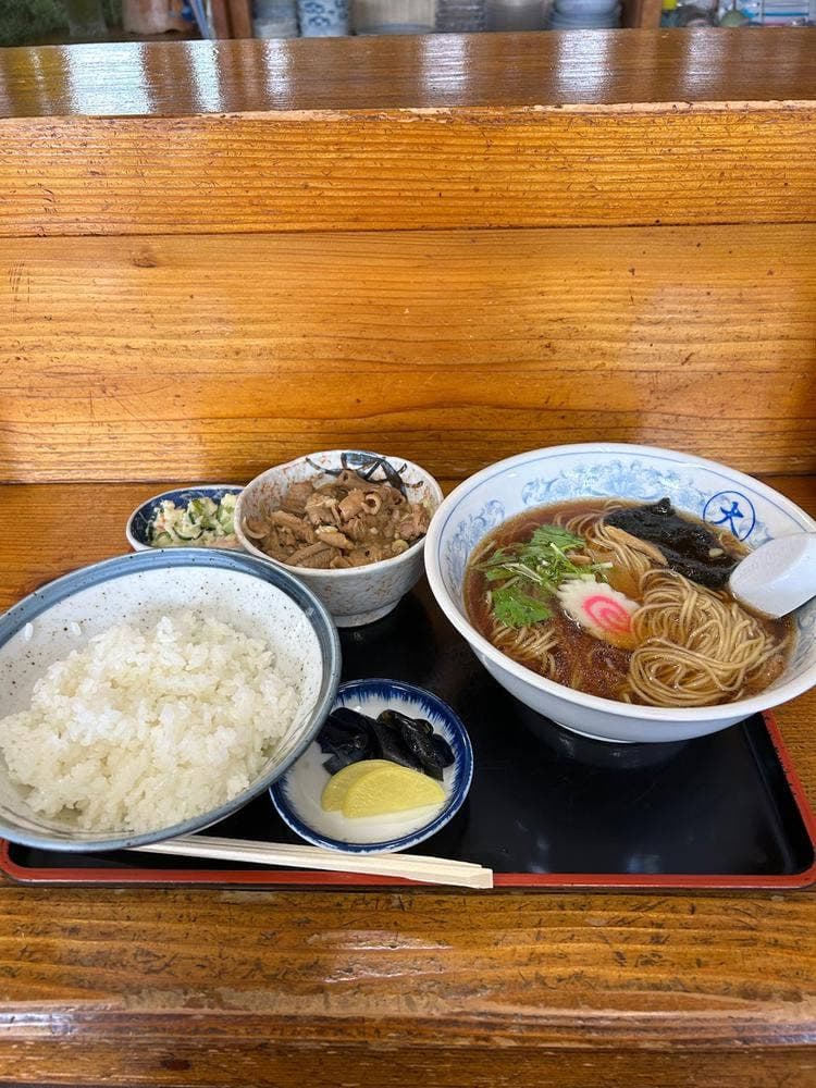 駅前食堂