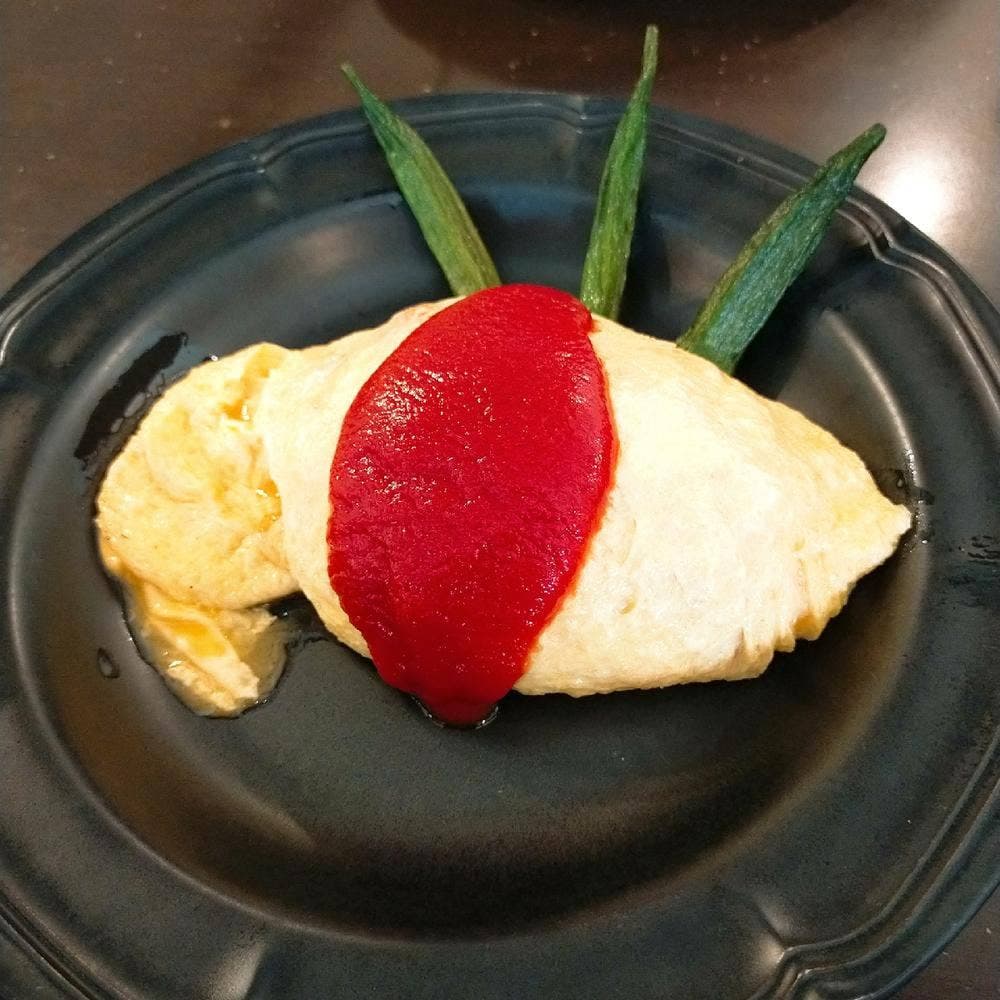 御馳走オムライス館 ネコ目