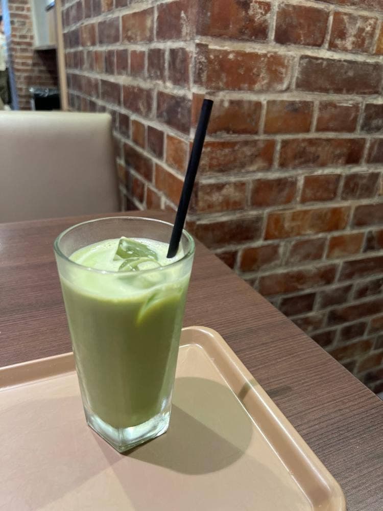 Holly's Cafe 阪急園田駅前店
