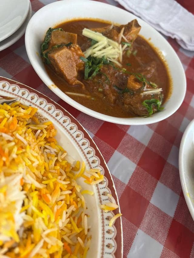 U Khan Restaurant - サブ画像2