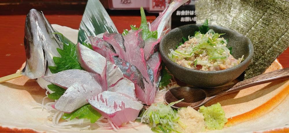 生簀炉ばた源喜 Blue fish speciality 38。