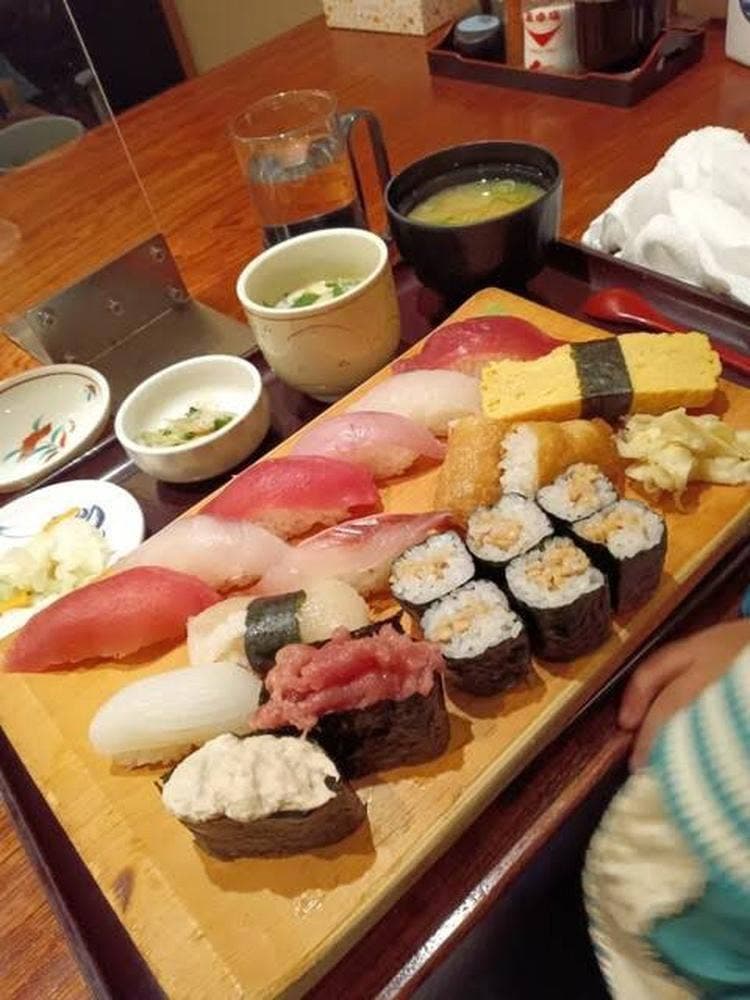 日本海雑色店