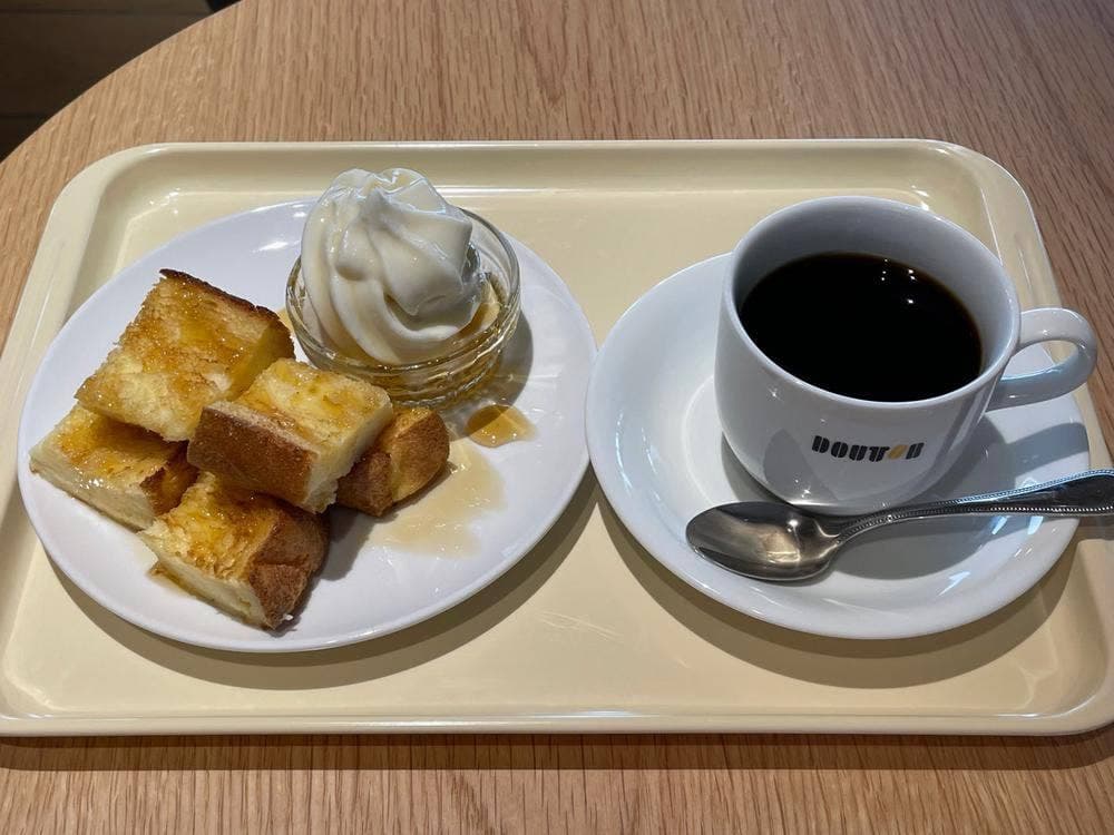 ドトールコーヒーショップ LAKUNAはくい店