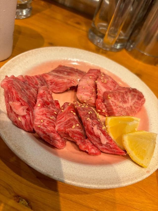 焼肉大衆酒場 真 肉焼屋 新町堀江店 - サブ画像1