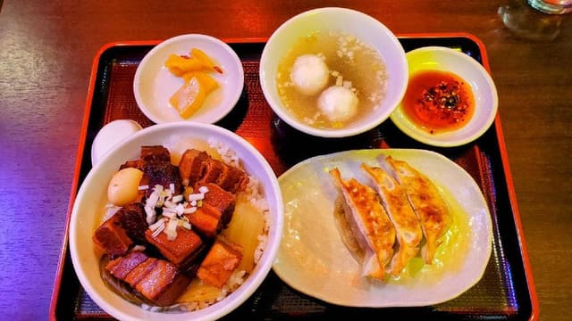 Gyoza Dining 餃子製作直売所 餃子王 - サブ画像1
