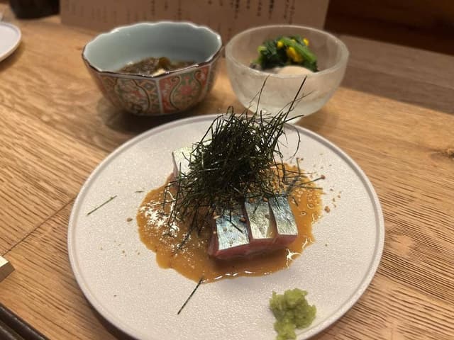 小皿のまぐろとさば。西新宿 - サブ画像3