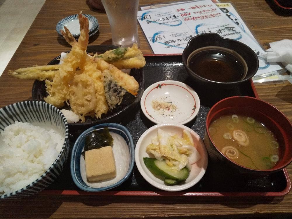 海鮮食堂つなや 海南店