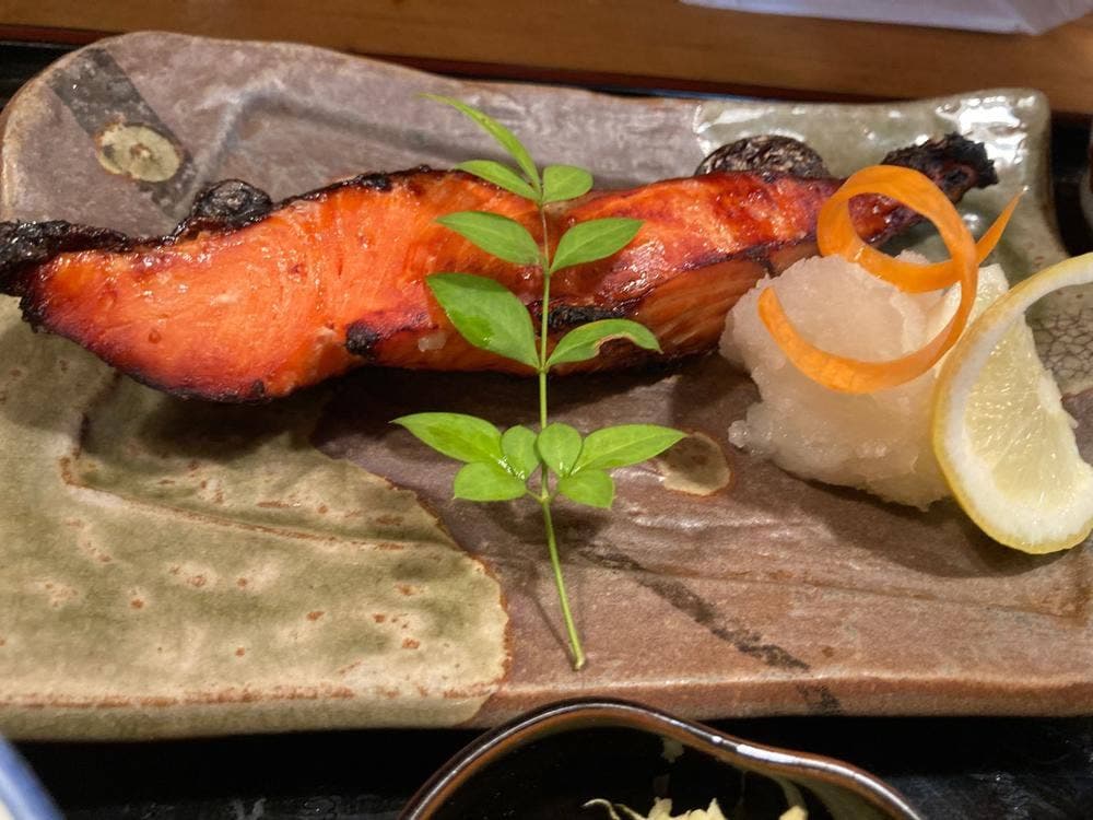 ます久