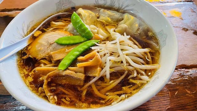 かおたん・らーめん エントツ屋 南青山店 - サブ画像3