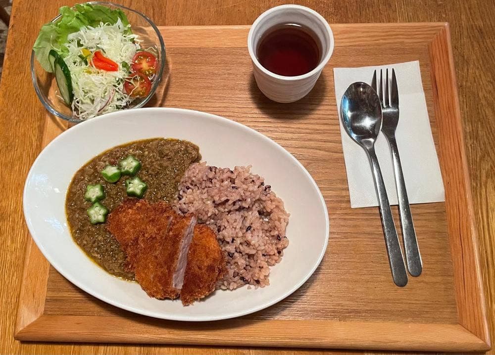 写真集食堂 めぐたま