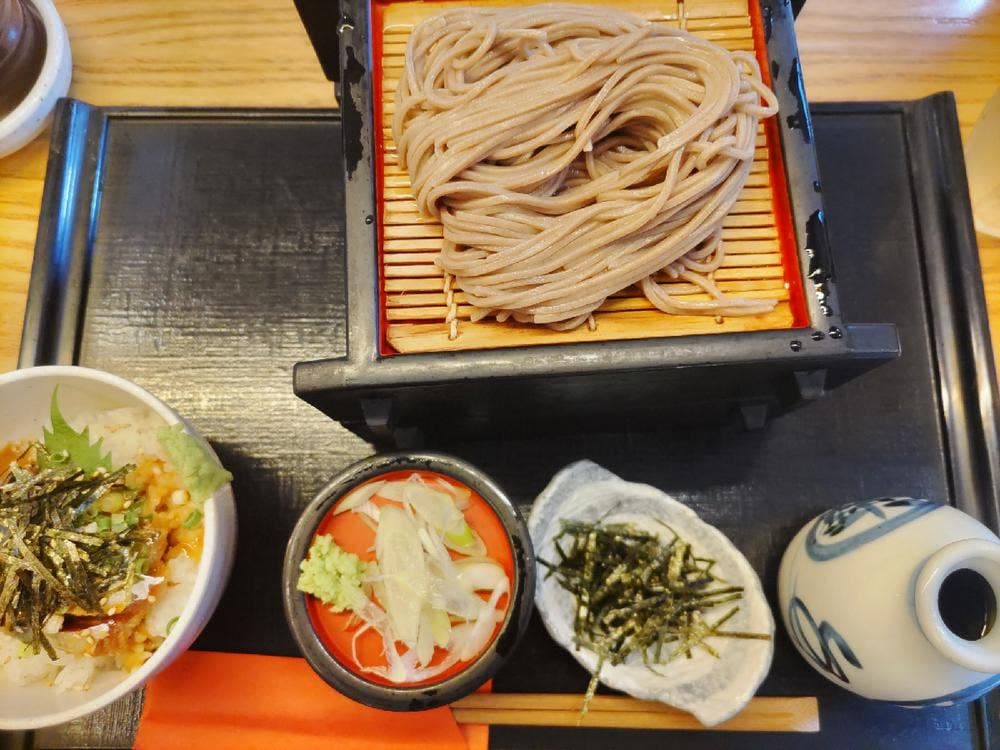 ぬる燗ぞっこん離れ KITTE博多店