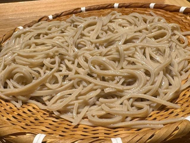 石臼挽き二八そば そばしき紀尾井町 横浜MORE’S店 - サブ画像1