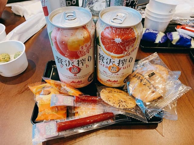 SHARE LOUNGE TSUTAYA BOOKSTORE 渋谷スクランブルスクエア - サブ画像1
