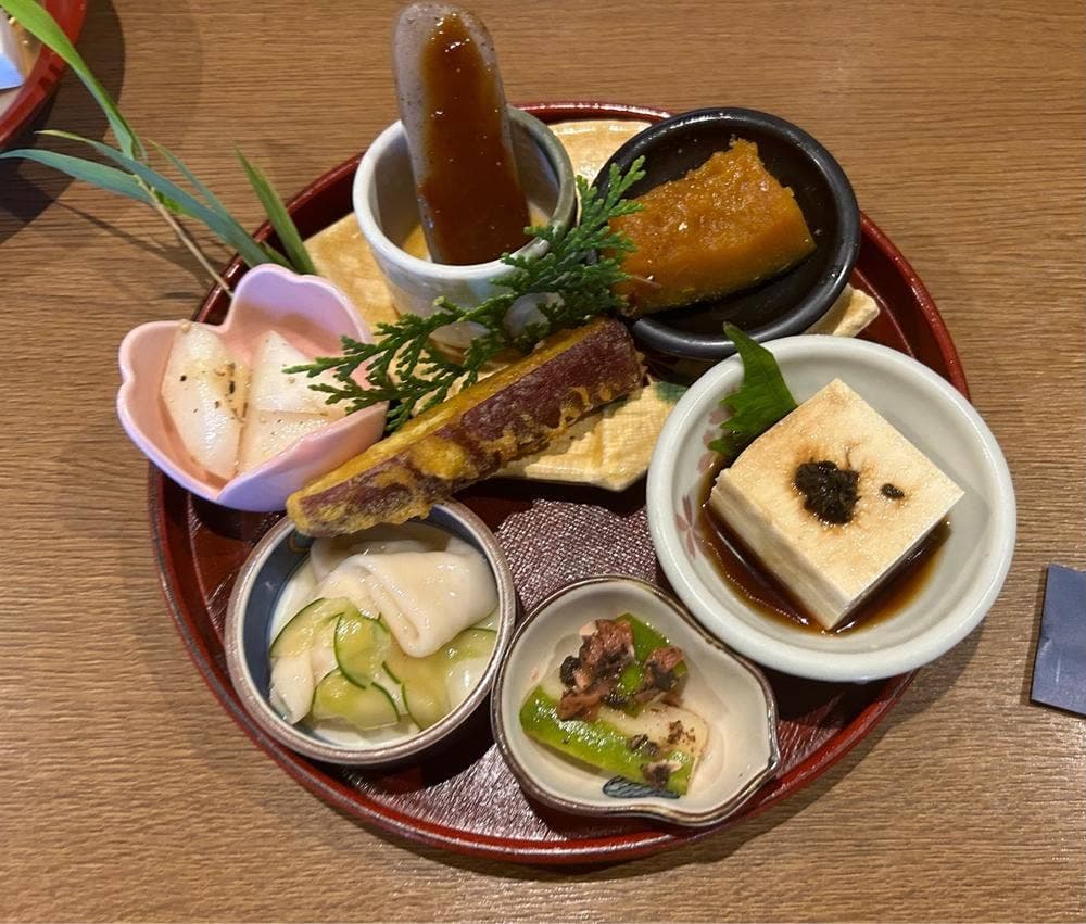 季節割烹居酒屋 虹