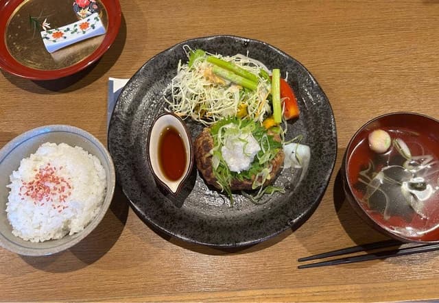 季節割烹居酒屋 虹 - サブ画像1