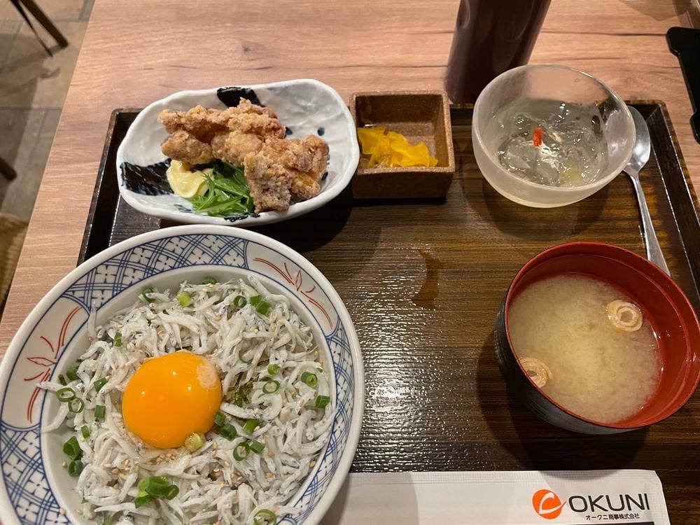 朝どれ鮮魚 魚の屋 霞が関ビルディング店