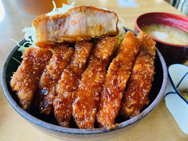 ソースかつ丼 我山 - サブ画像2