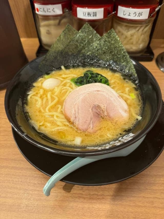 横浜家系ラーメン 町田商店 大崎店 - サブ画像3