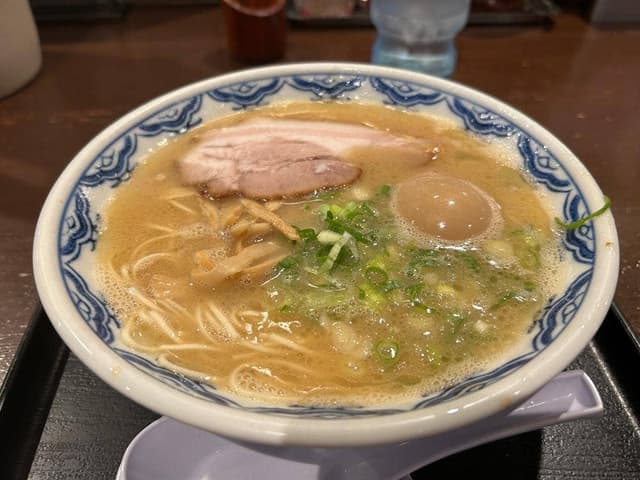 博多麺房 赤のれん 丸の内店 - サブ画像2