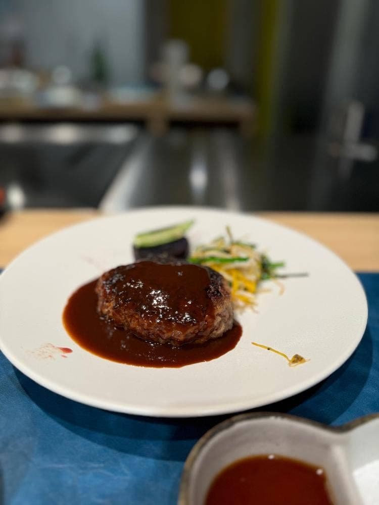 雪塩ステーキ石垣-鉄板焼-