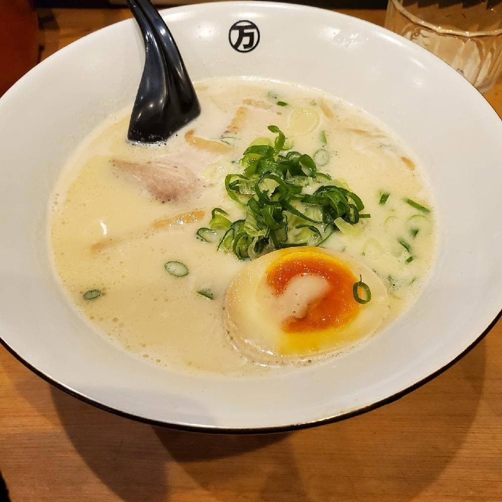 まる万ラーメン 九番丁店