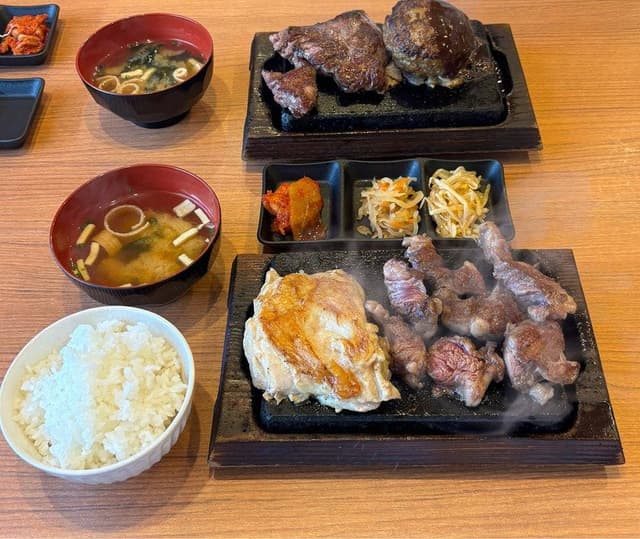 ワンダーステーキ 玉津店 - サブ画像2