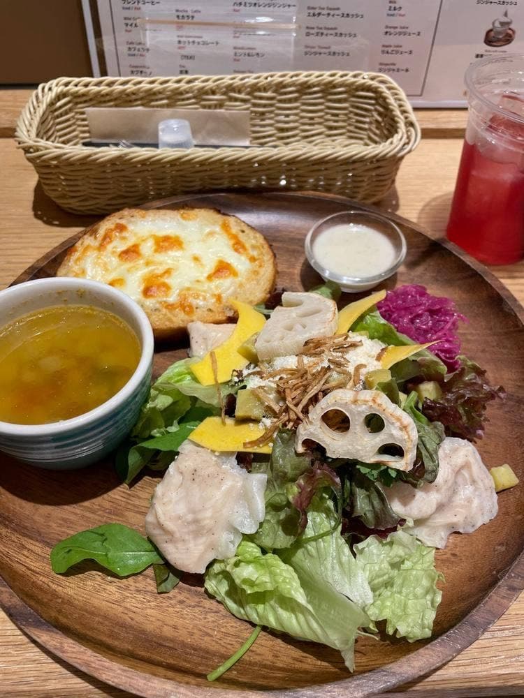 CAFE FREDY モザイクモール港北店