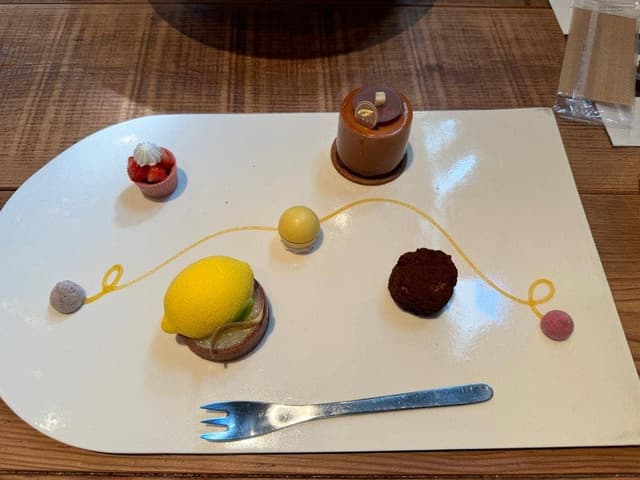 キャトルエピス 富士店 - サブ画像2