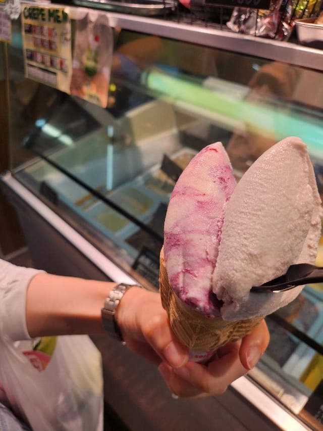 北海道ファーム 函館朝市店 - サブ画像2